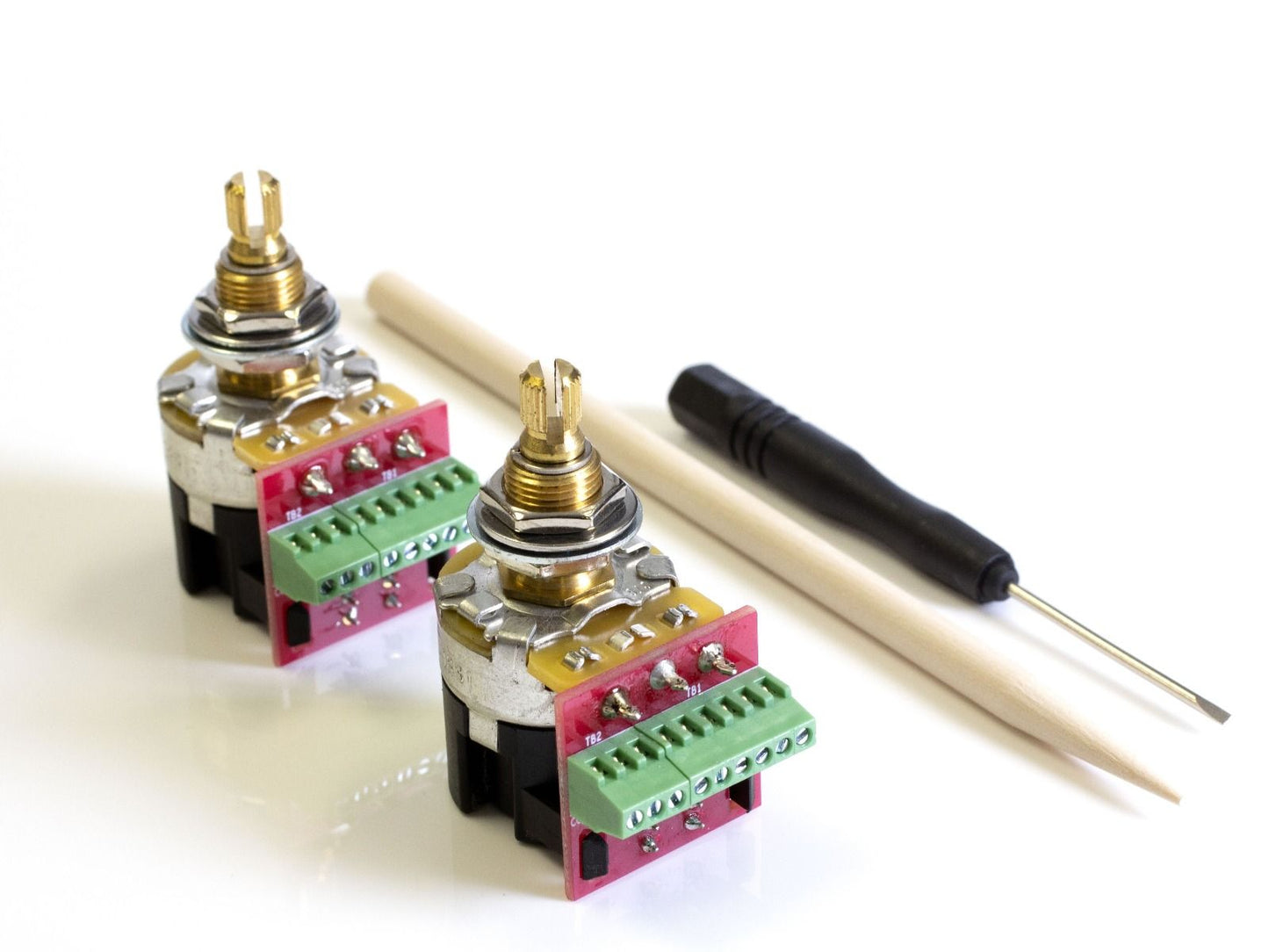 CTS Pot, 500K Audio, Push-Pull, Split Shaft (2 Pack)